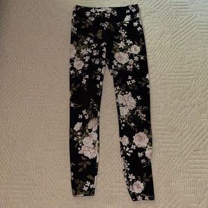 M Women’s Floral Fleece-Lined Urban Rebel Leggings